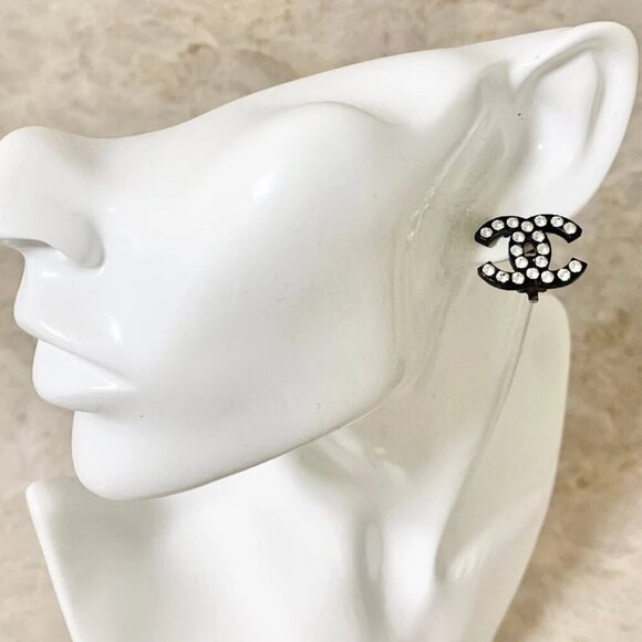 CHANEL Black CC Logos Rhinestone Clip-On Earrings Silver Tone Auth #8474 - Picture 2 of 5